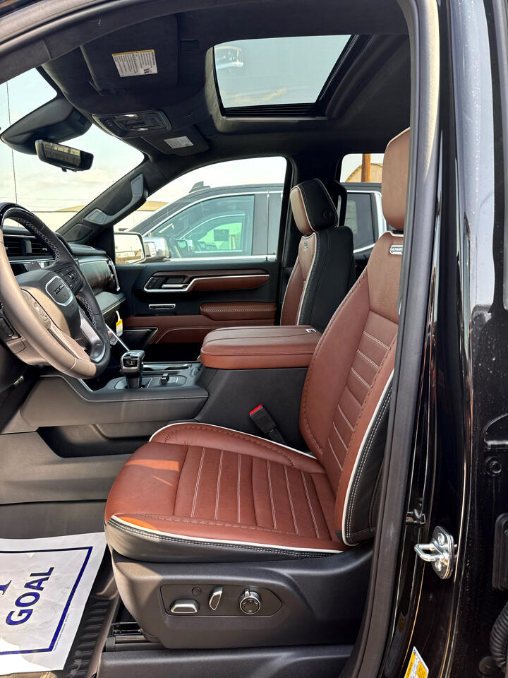 GMC Sierra 1500 Denali Ultimate Crew Cab 4WD 2025 GMC Sierra 1500 Denali Ultimate Crew Cab 4WD 2025