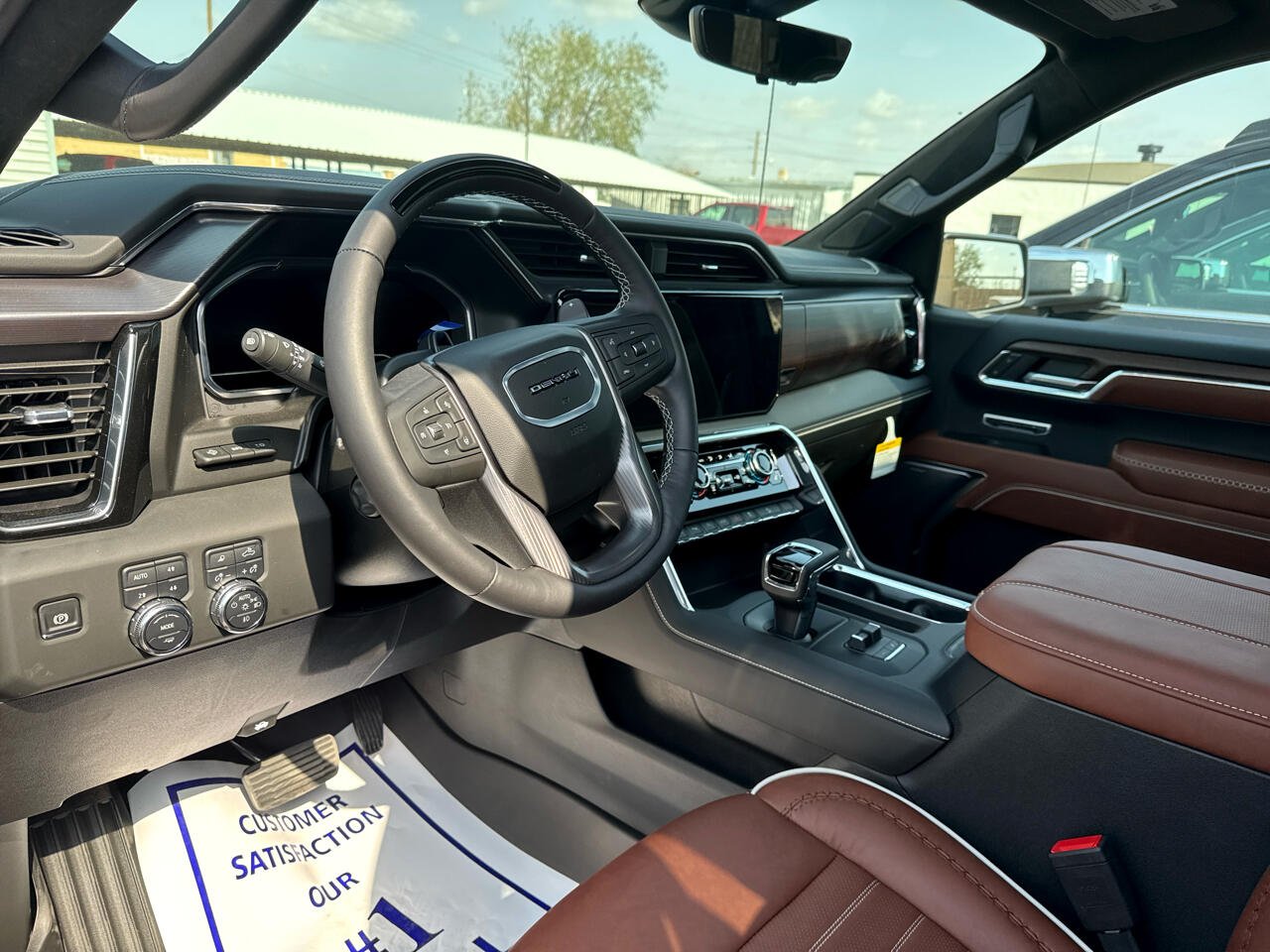 GMC Sierra 1500 Denali Ultimate Crew Cab 4WD 2025 GMC Sierra 1500 Denali Ultimate Crew Cab 4WD 2025