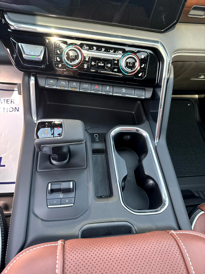 GMC Sierra 1500 Denali Ultimate Crew Cab 4WD 2025 GMC Sierra 1500 Denali Ultimate Crew Cab 4WD 2025