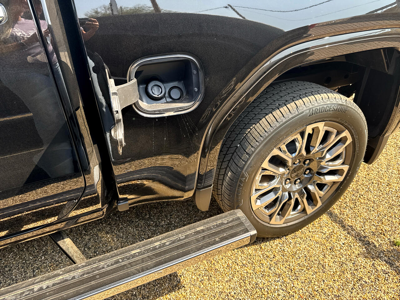 GMC Sierra 1500 Denali Ultimate Crew Cab 4WD 2025 GMC Sierra 1500 Denali Ultimate Crew Cab 4WD 2025