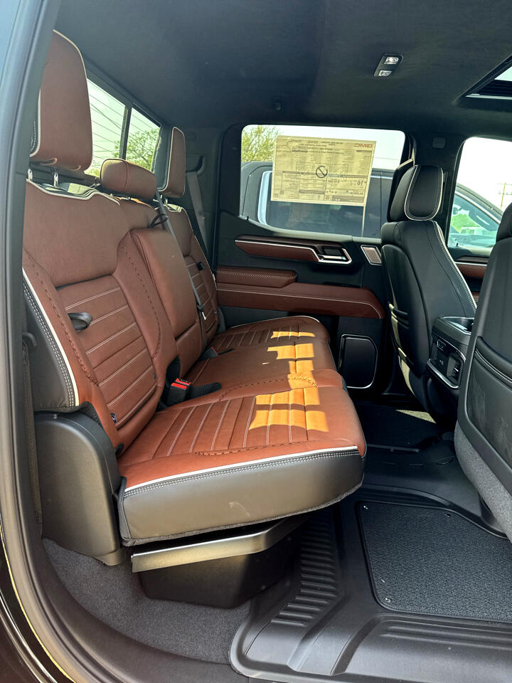 GMC Sierra 1500 Denali Ultimate Crew Cab 4WD 2025 GMC Sierra 1500 Denali Ultimate Crew Cab 4WD 2025