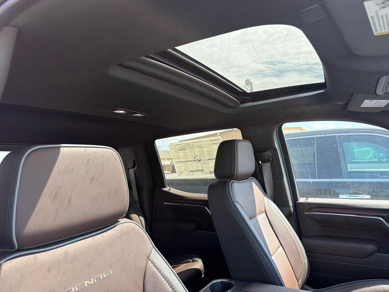 GMC Sierra 1500 Denali Crew Cab Short Box 4WD 2026
