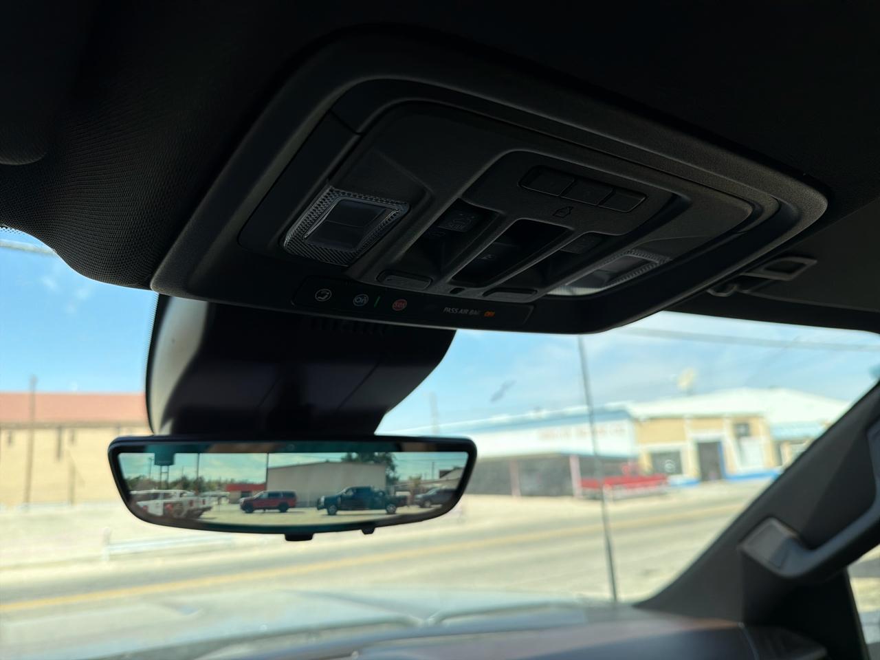 GMC Sierra 2500HD Denali Crew Cab 4WD SB 2026