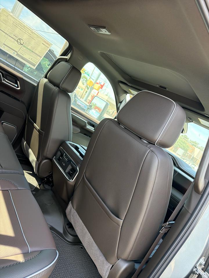 GMC Sierra 2500HD Denali Crew Cab 4WD SB 2026