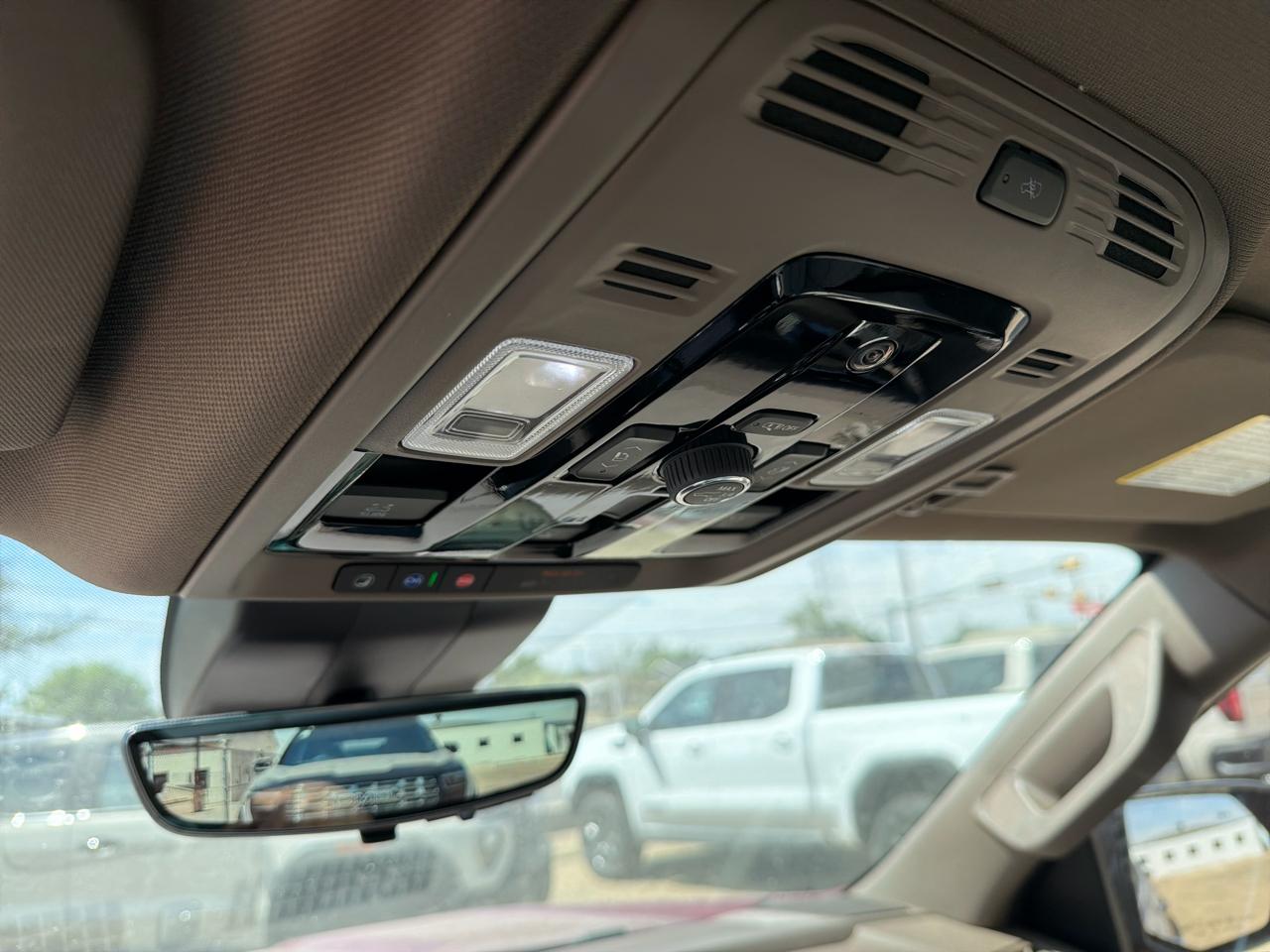 GMC Yukon Denali 4WD 2026