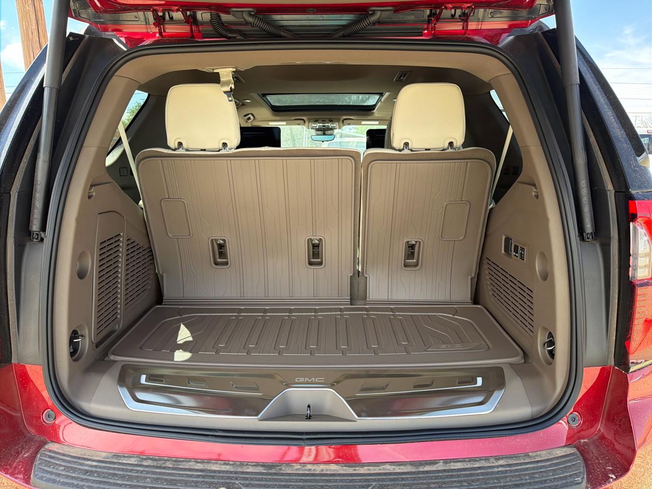 GMC Yukon Denali 4WD 2026