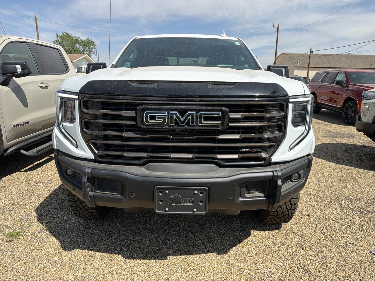 GMC Sierra 1500 AT4X Crew Cab 4WD 2026