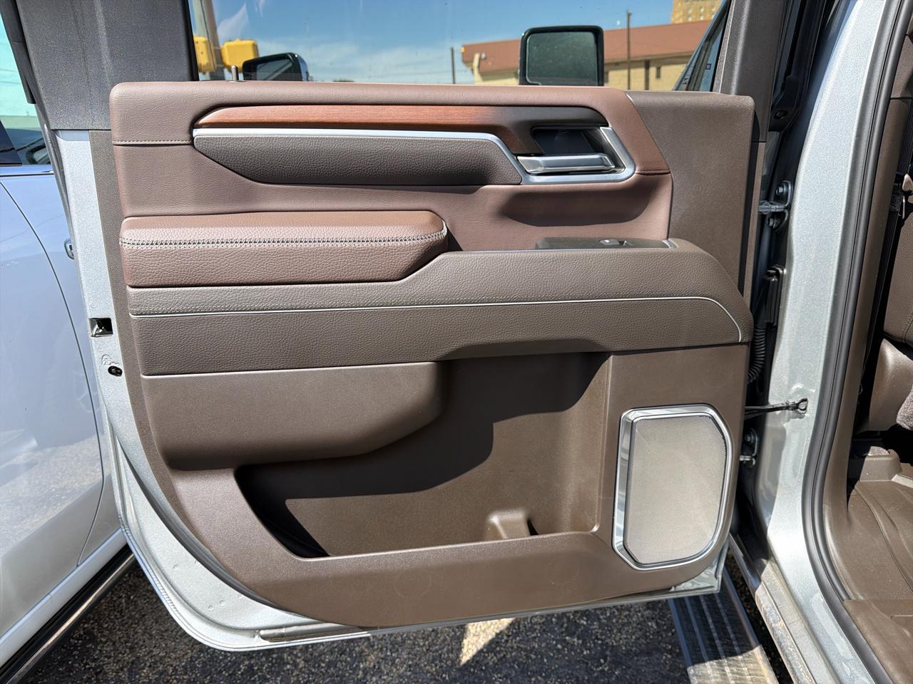 GMC Sierra 2500HD Denali Crew Cab 4WD SB 2026
