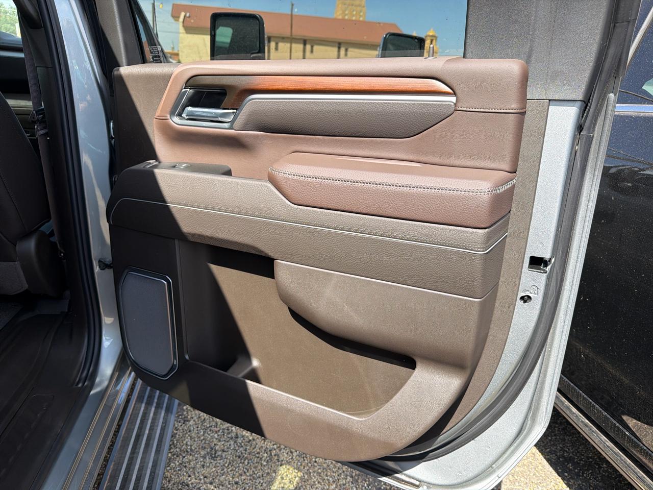 GMC Sierra 2500HD Denali Crew Cab 4WD SB 2026