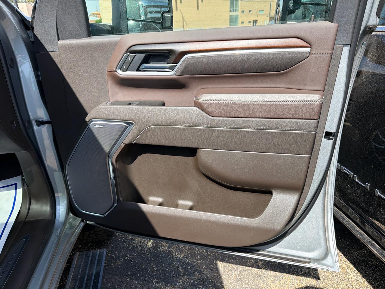 GMC Sierra 2500HD Denali Crew Cab 4WD SB 2026