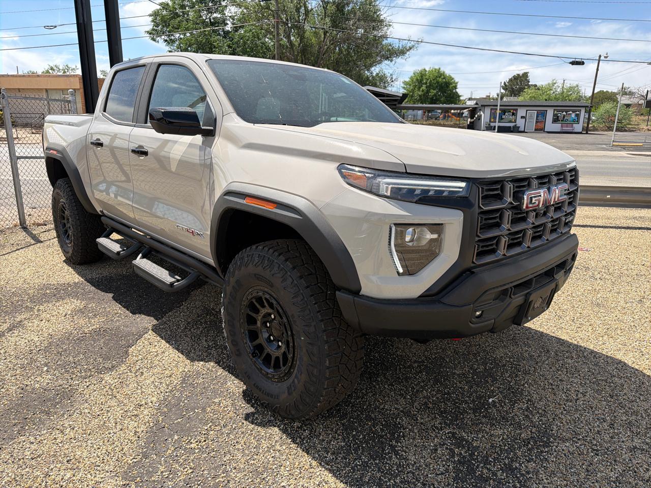GMC Canyon AT4X Crew Cab 4WD 2026