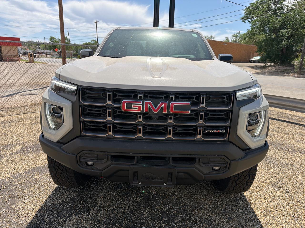 GMC Canyon AT4X Crew Cab 4WD 2026