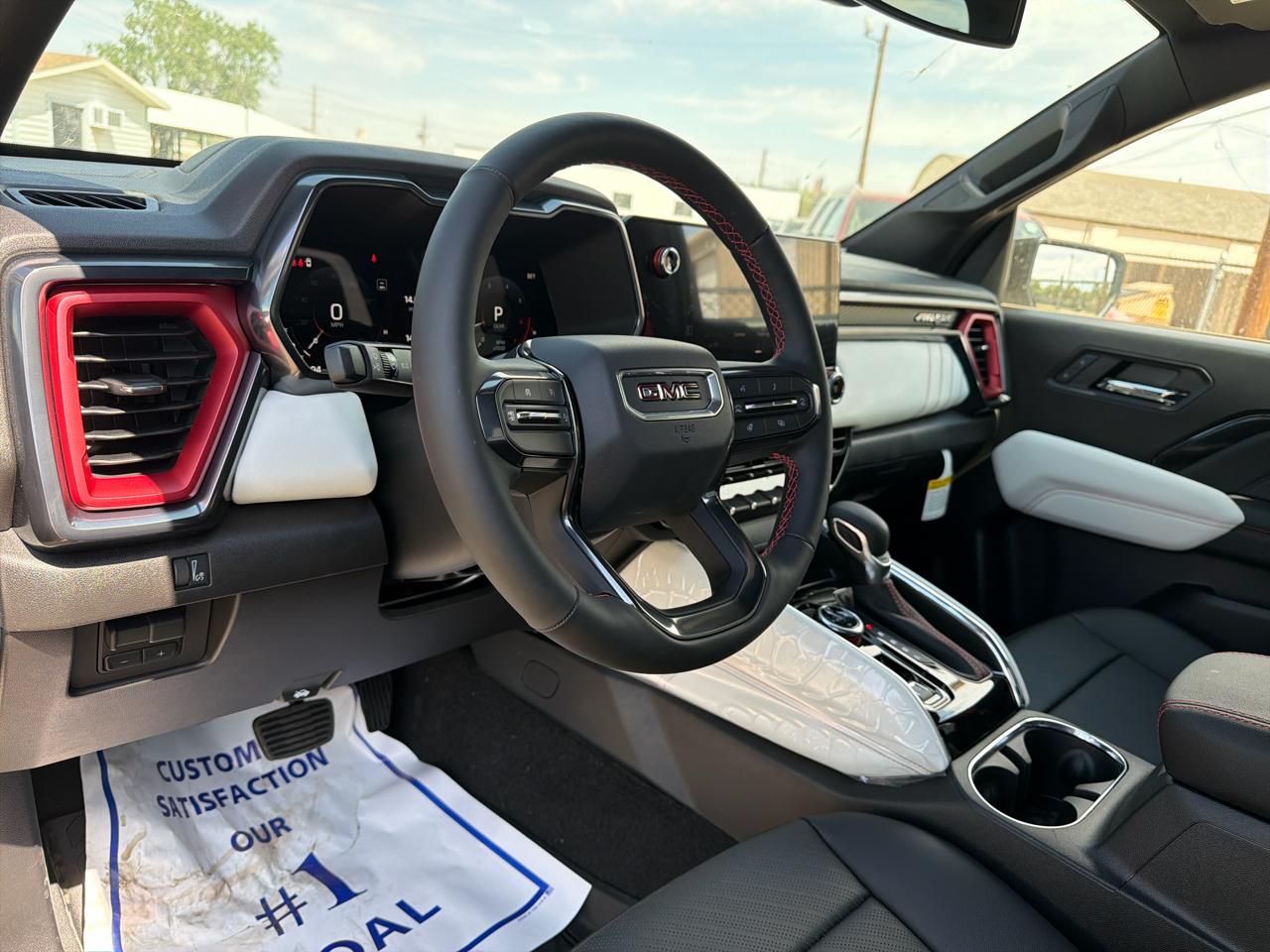 GMC Canyon AT4X Crew Cab 4WD 2026