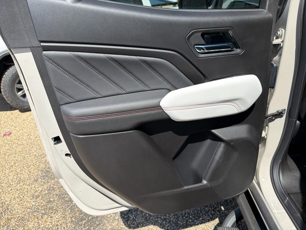 GMC Canyon AT4X Crew Cab 4WD 2026