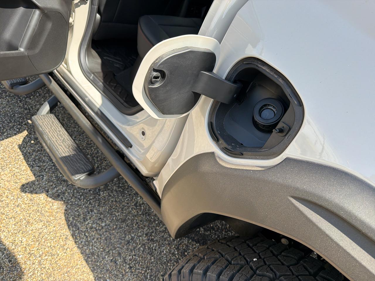 GMC Canyon AT4X Crew Cab 4WD 2026