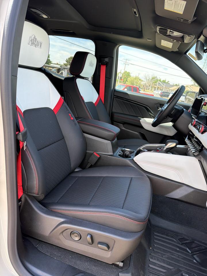 GMC Canyon AT4X Crew Cab 4WD 2026