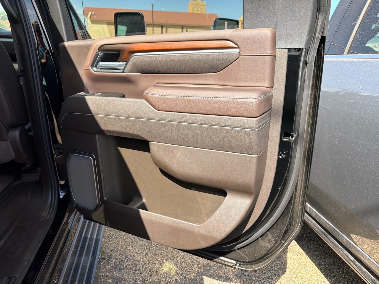 GMC Sierra 2500HD Denali Crew Cab 4WD SB 2026
