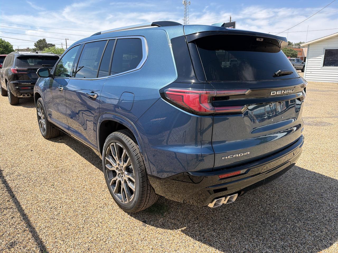 GMC Acadia Denali Ultimate 2026