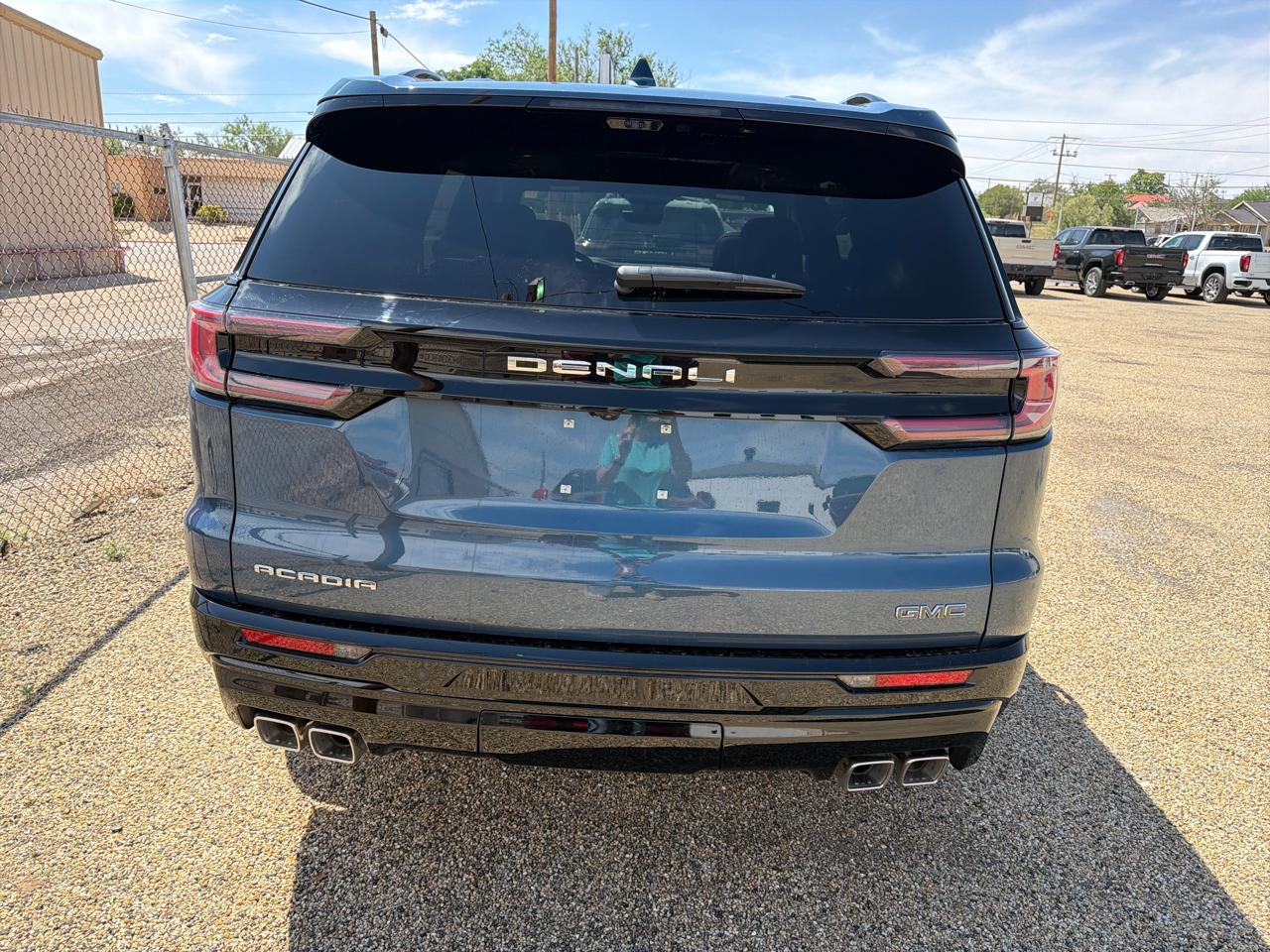 GMC Acadia Denali Ultimate 2026