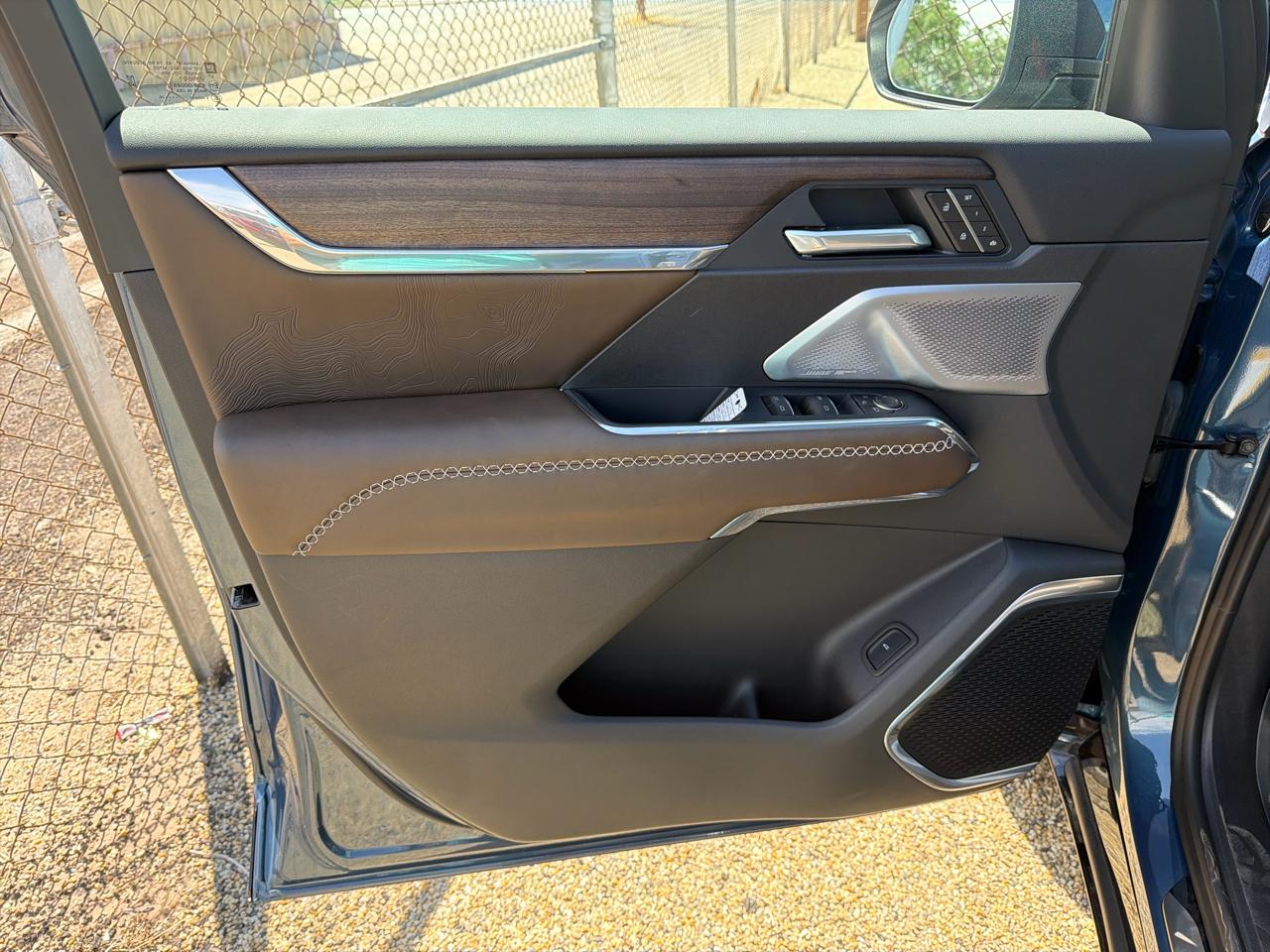 GMC Acadia Denali Ultimate 2026