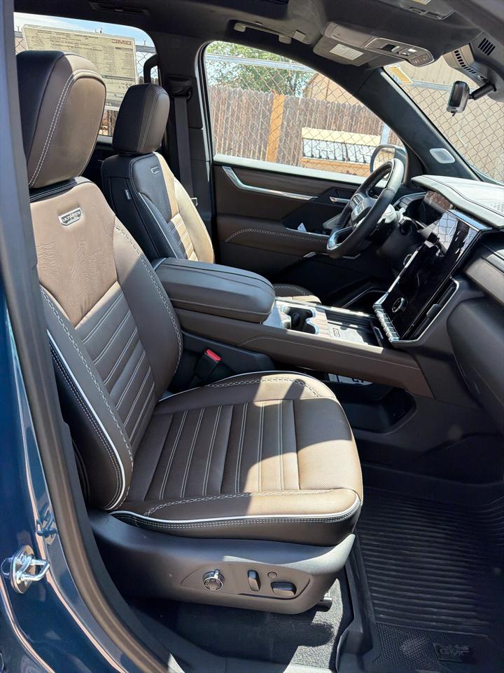 GMC Acadia Denali Ultimate 2026