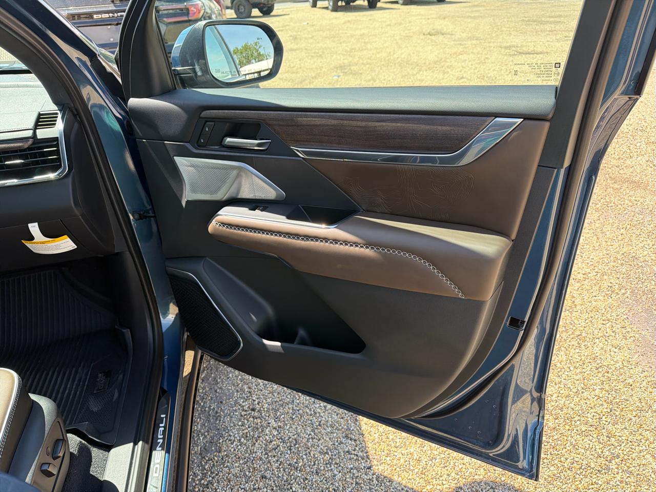 GMC Acadia Denali Ultimate 2026