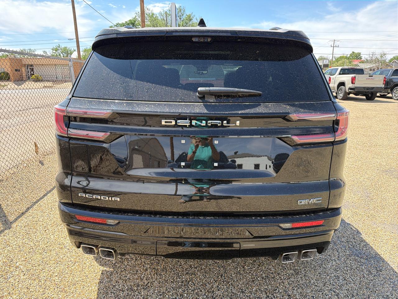 GMC Acadia Denali Ultimate 2026