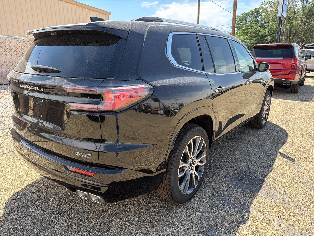 GMC Acadia Denali Ultimate 2026