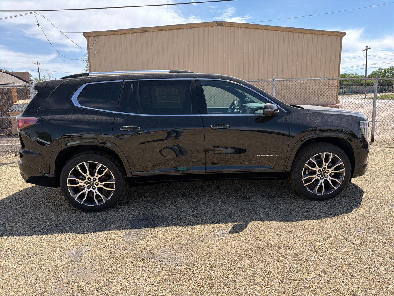 GMC Acadia Denali Ultimate 2026