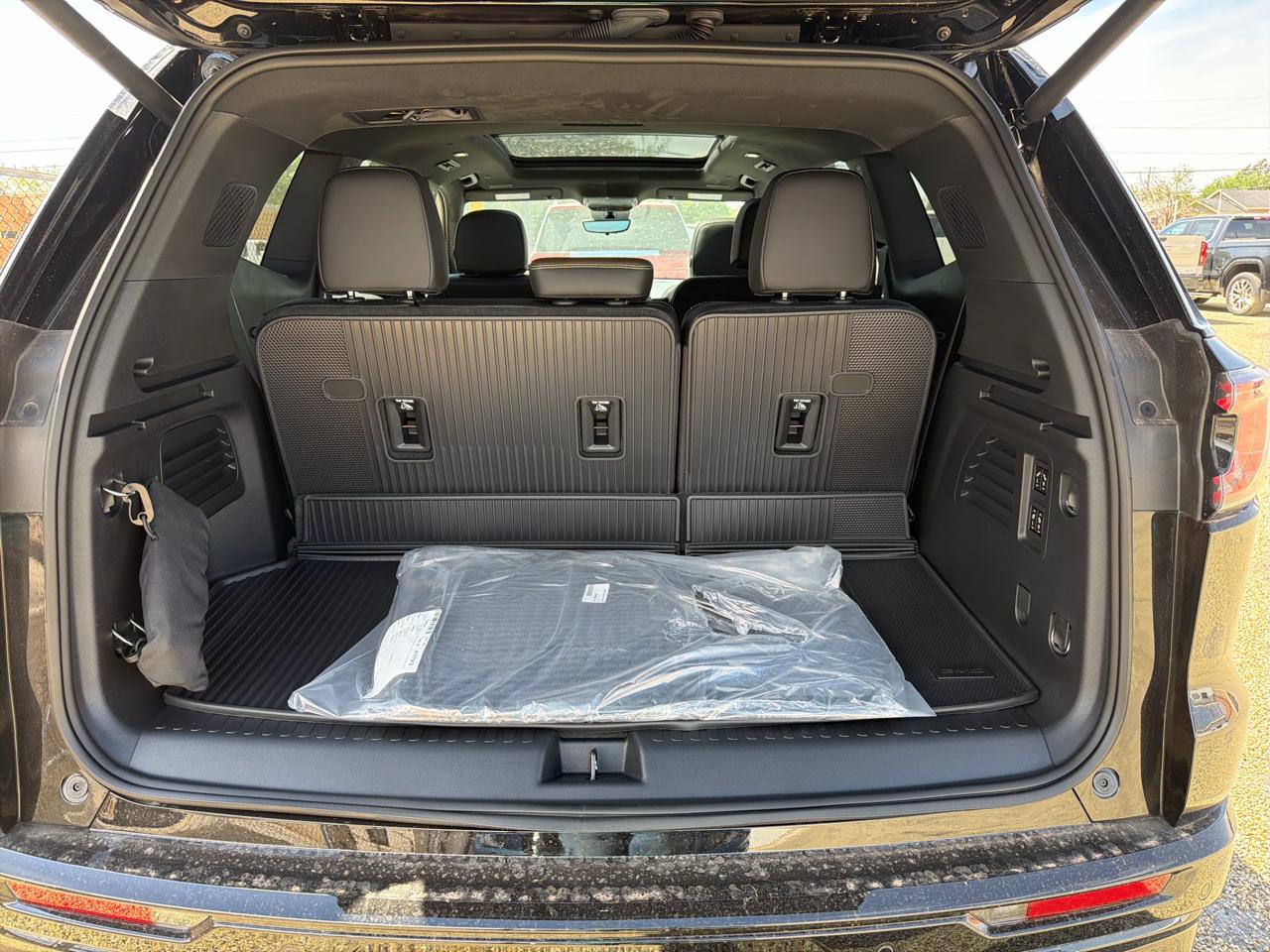 GMC Acadia Denali Ultimate 2026