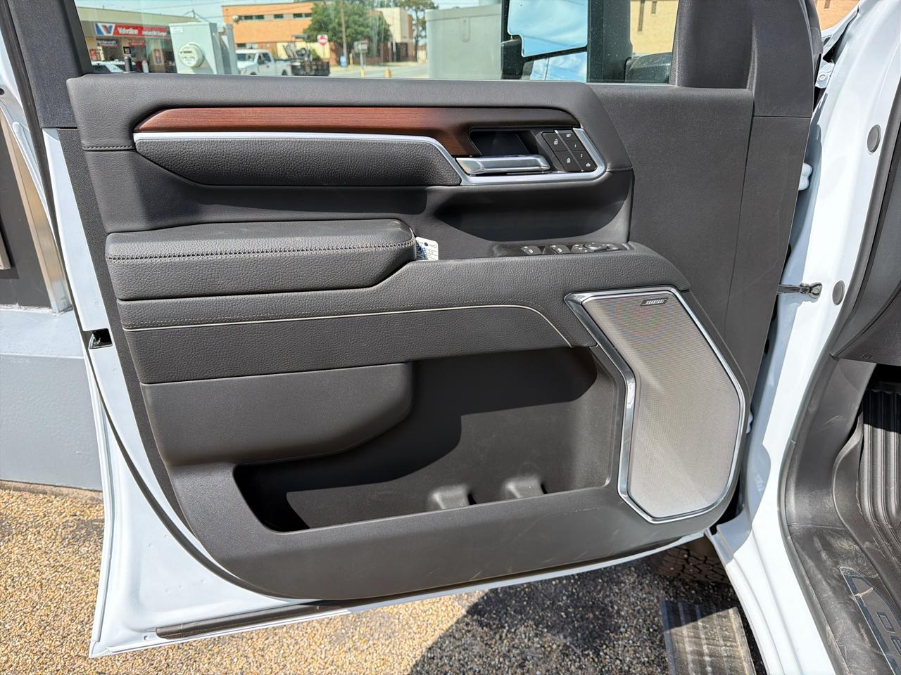 GMC Sierra 2500HD Denali Crew Cab 4WD SB 2026