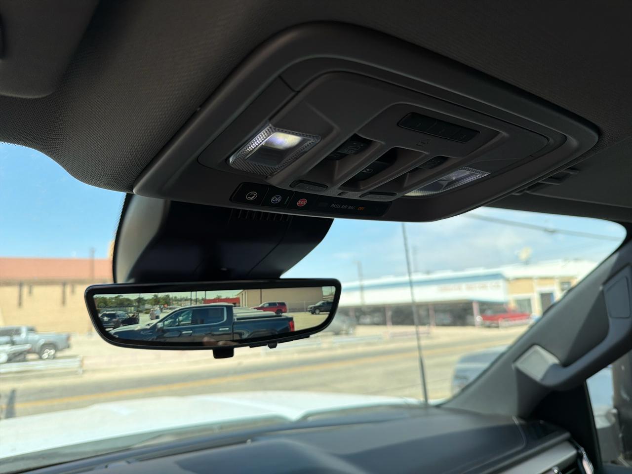 GMC Sierra 2500HD Denali Crew Cab 4WD SB 2026
