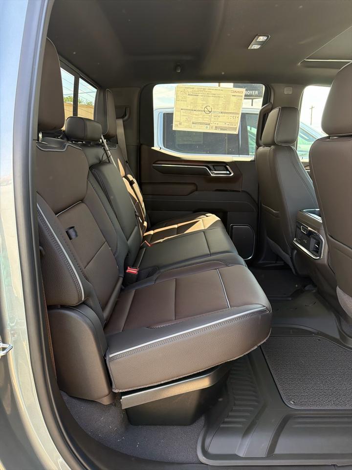 GMC Sierra 1500 Denali Crew Cab Short Box 4WD 2026