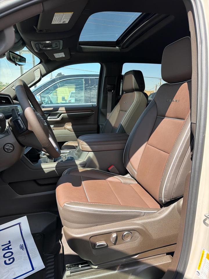 GMC Sierra 1500 Denali Crew Cab Short Box 4WD 2026