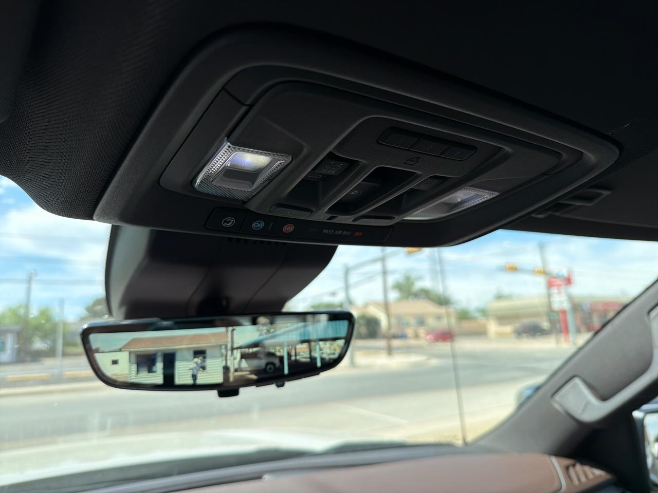 GMC Sierra 1500 Denali Crew Cab Short Box 4WD 2026