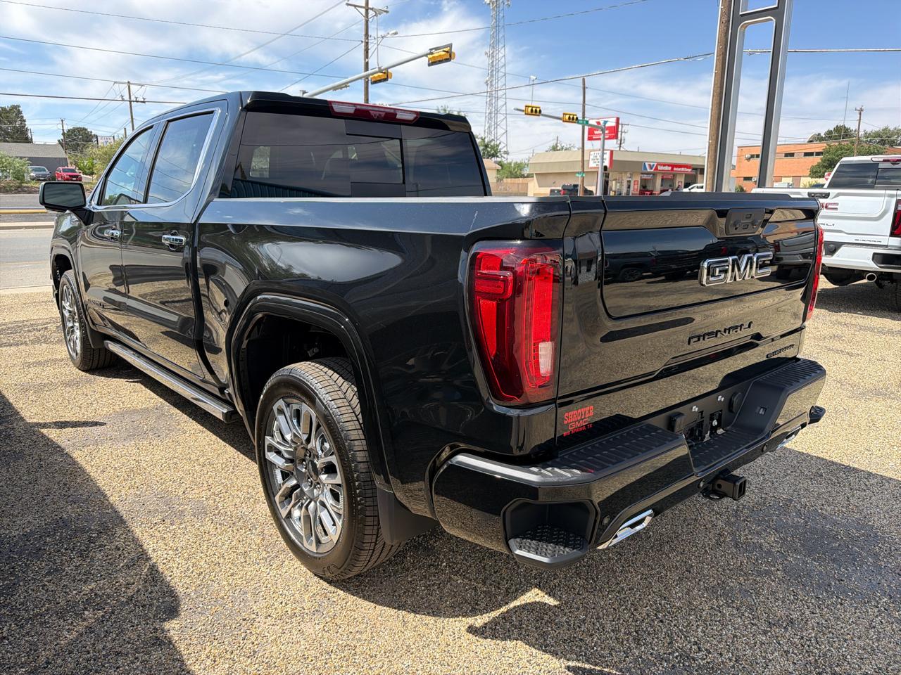 GMC Sierra 1500 Denali Ultimate Crew Cab 4WD 2026