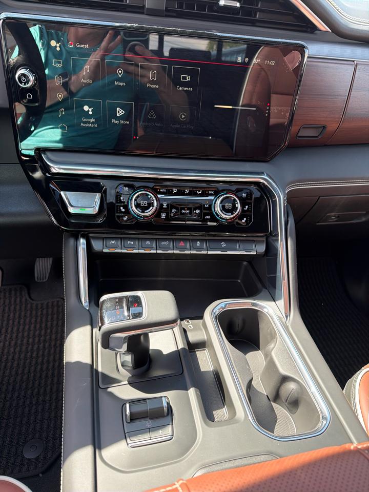 GMC Sierra 1500 Denali Ultimate Crew Cab 4WD 2026