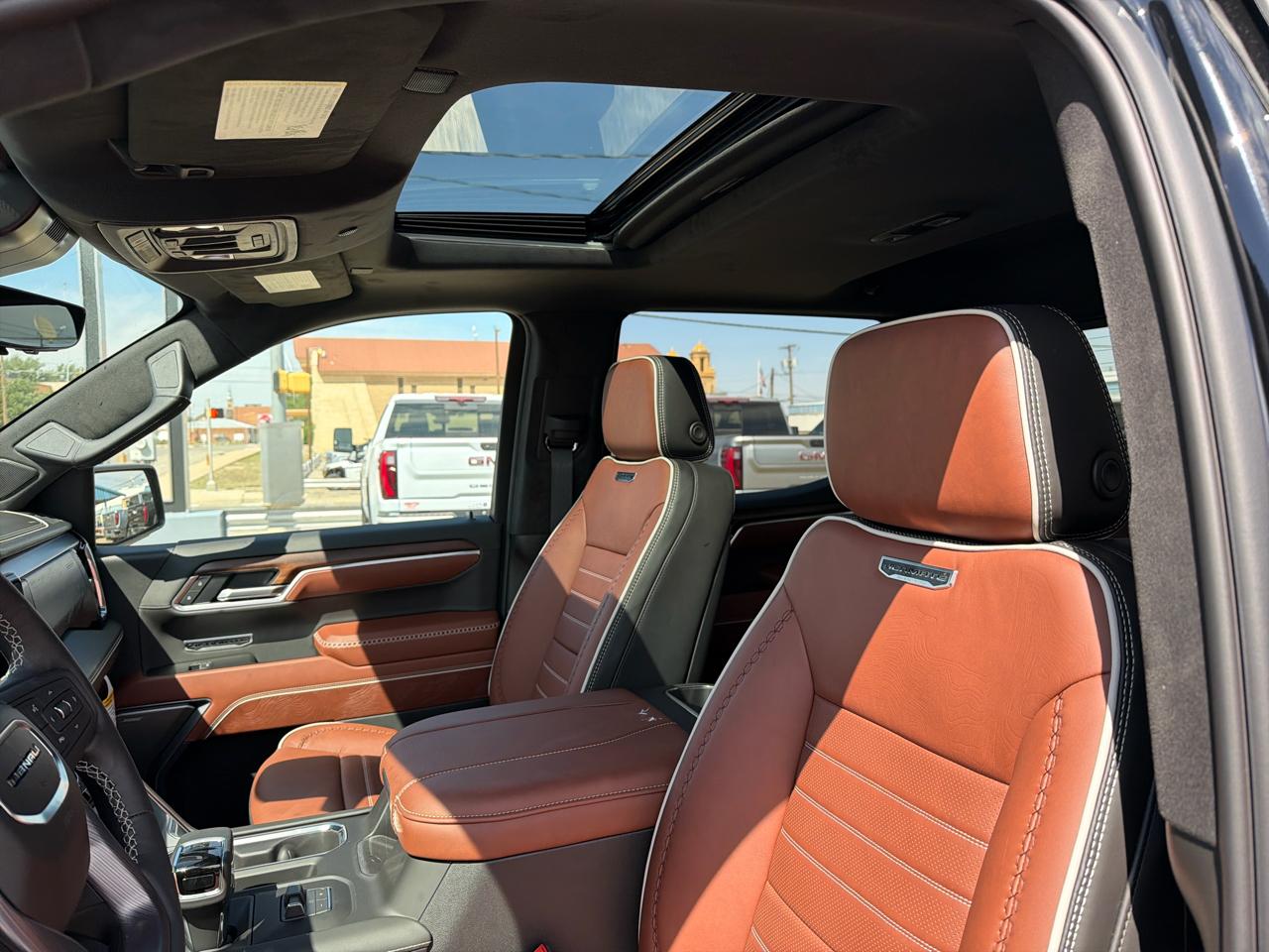 GMC Sierra 1500 Denali Ultimate Crew Cab 4WD 2026