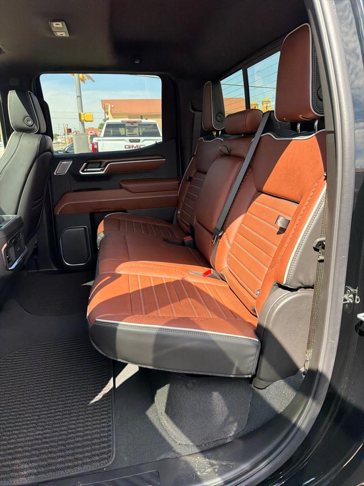 GMC Sierra 1500 Denali Ultimate Crew Cab 4WD 2026