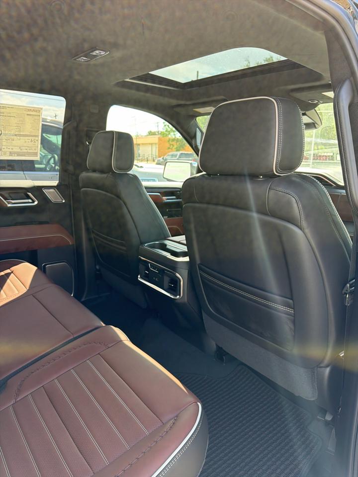 GMC Sierra 1500 Denali Ultimate Crew Cab 4WD 2026