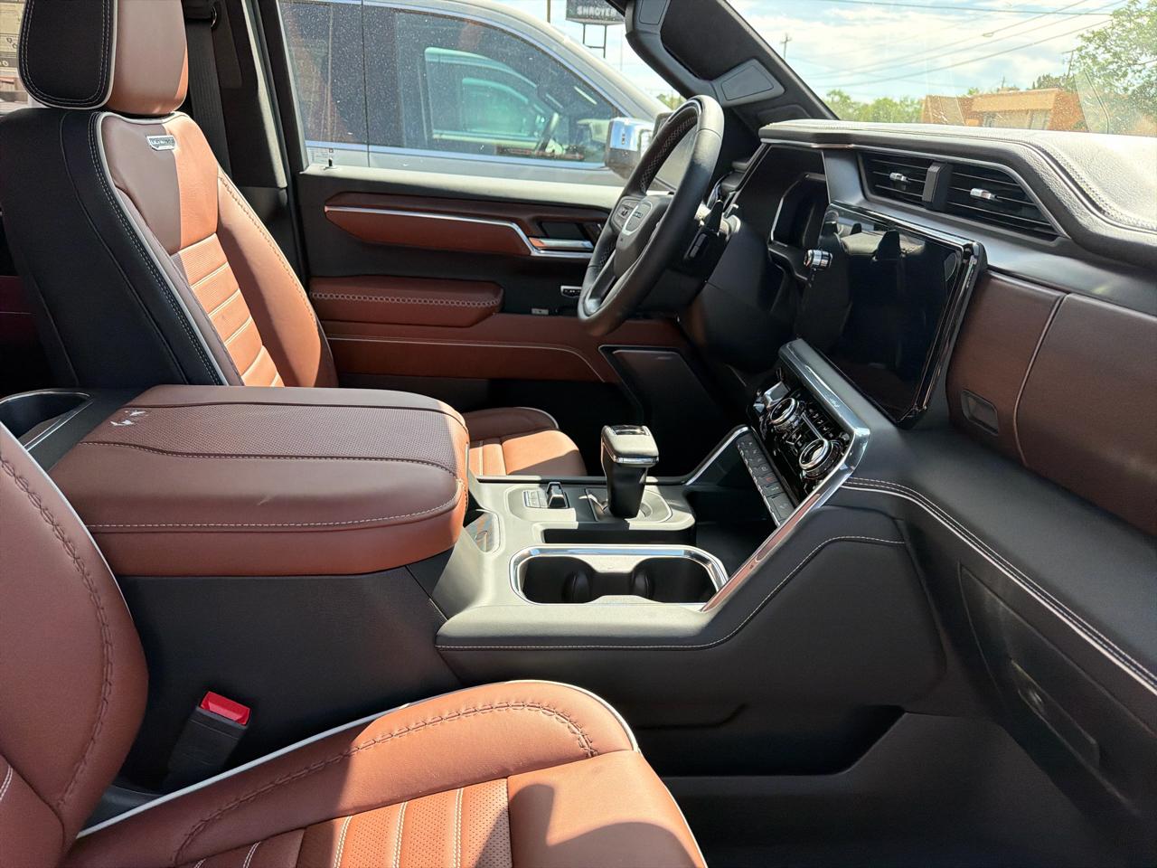 GMC Sierra 1500 Denali Ultimate Crew Cab 4WD 2026
