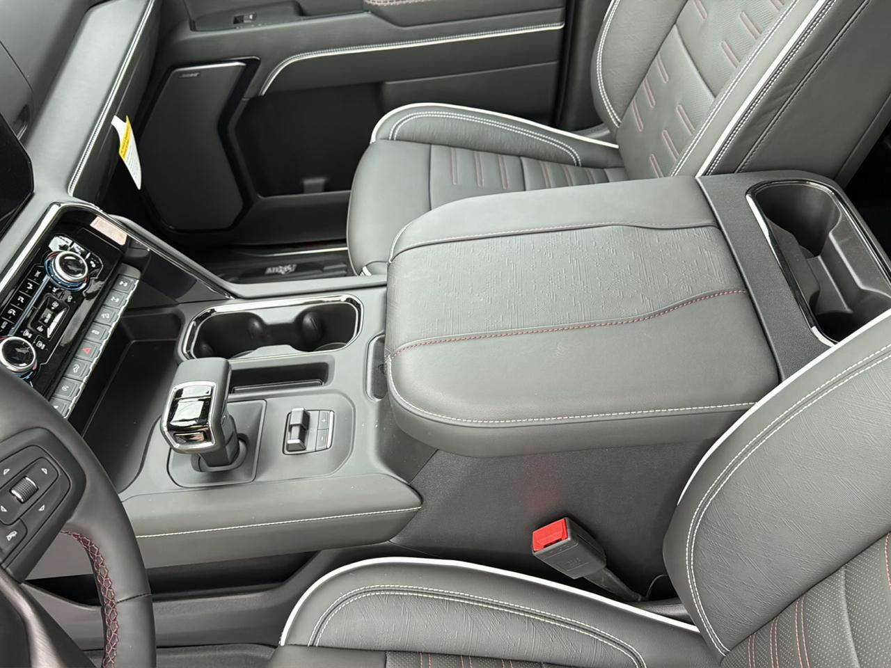 GMC Sierra 1500 AT4X Crew Cab 4WD 2026