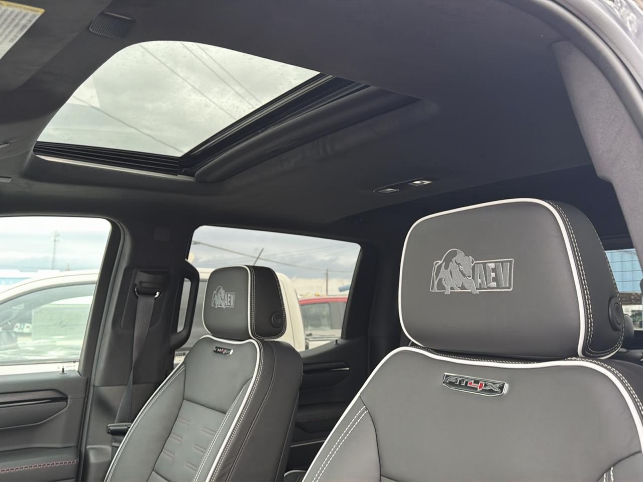 GMC Sierra 1500 AT4X Crew Cab 4WD 2026