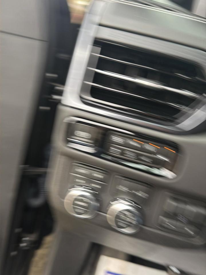 GMC Yukon XL AT4 Ultimate 4WD 2026