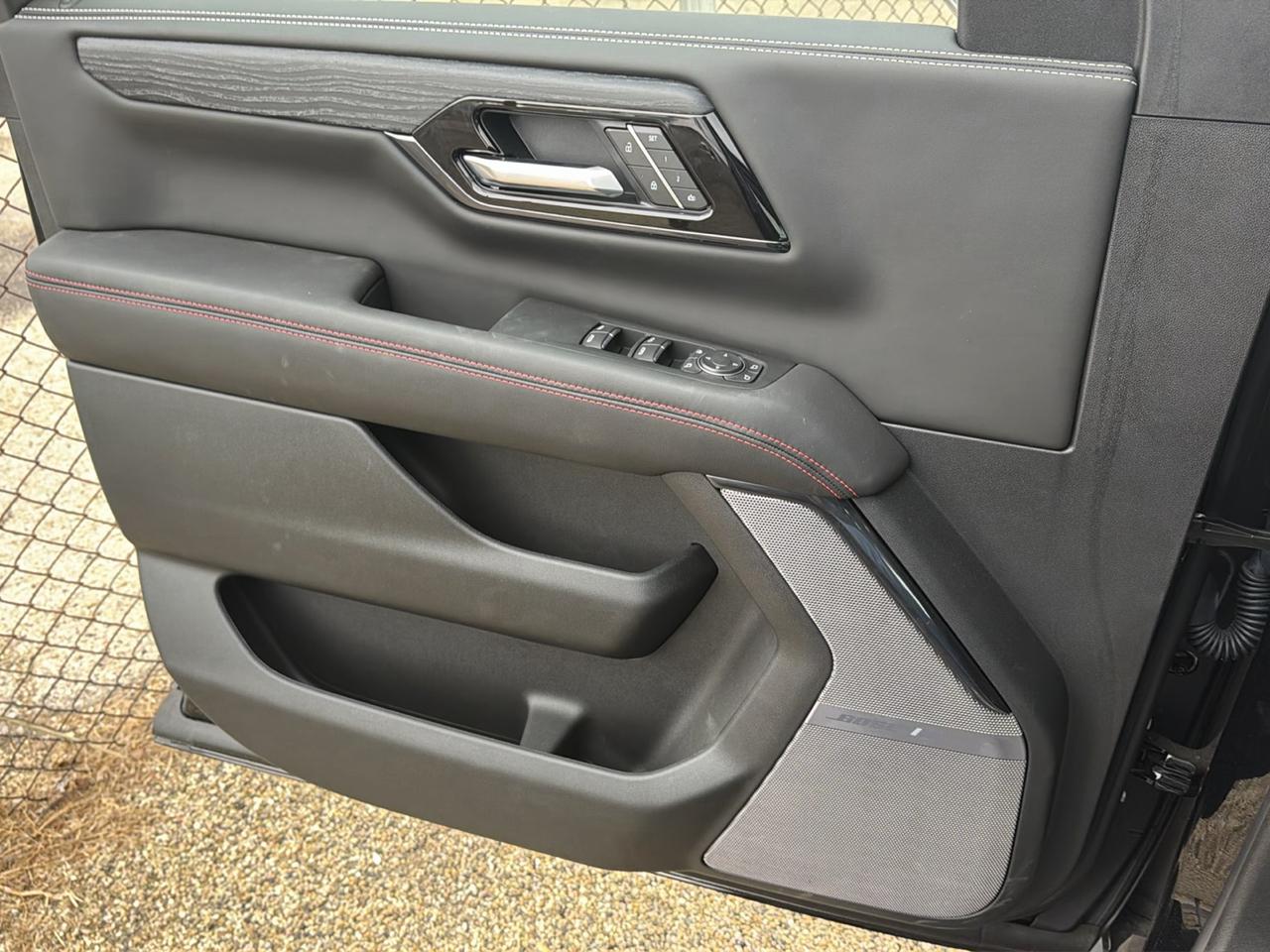 GMC Yukon XL AT4 Ultimate 4WD 2026