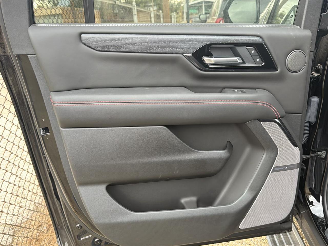 GMC Yukon XL AT4 Ultimate 4WD 2026