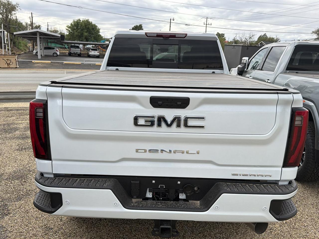GMC Sierra 2500HD Denali Ultimate Crew Cab 4WD 2026
