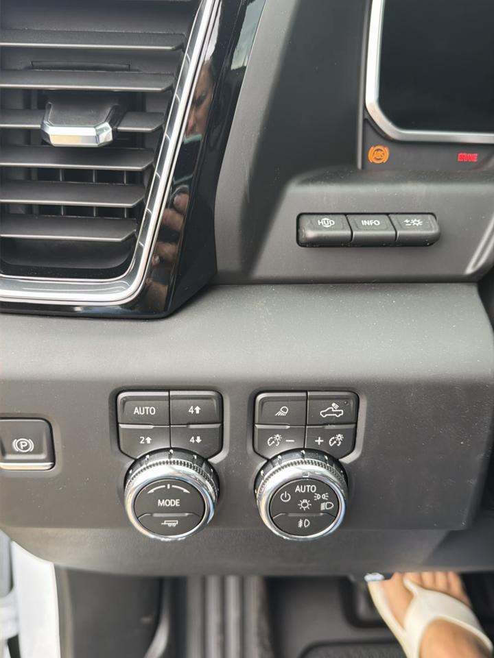 GMC Sierra 2500HD Denali Ultimate Crew Cab 4WD 2026
