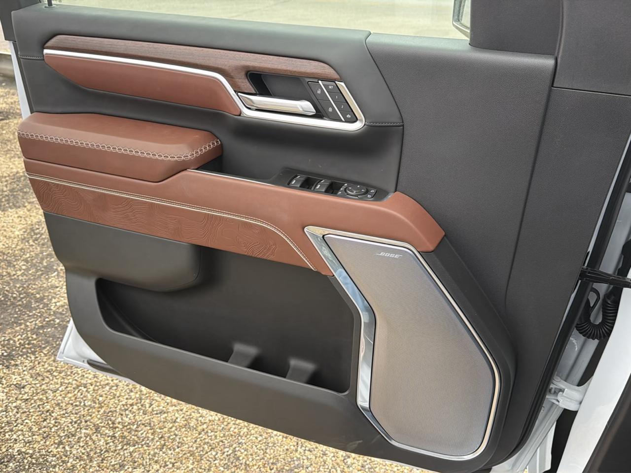 GMC Sierra 2500HD Denali Ultimate Crew Cab 4WD 2026