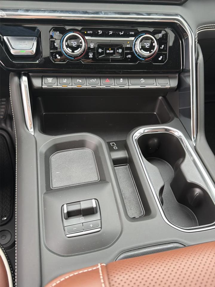 GMC Sierra 2500HD Denali Ultimate Crew Cab 4WD 2026